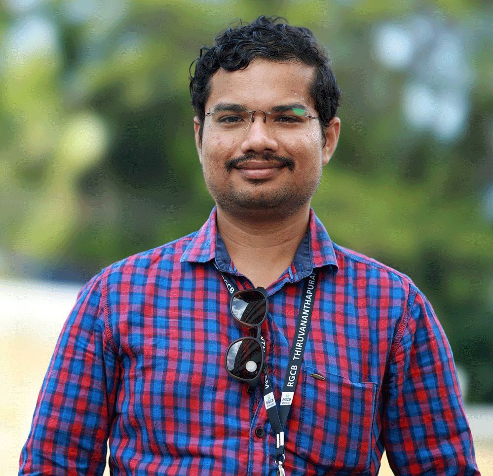 images/faculty-dir-large/2024/karthik.gif